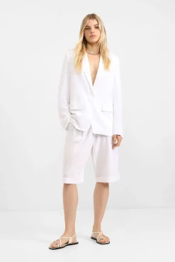 Bermudas con bolsillos verticales y pinzas