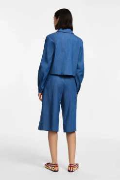 Bermudas efecto vaquero