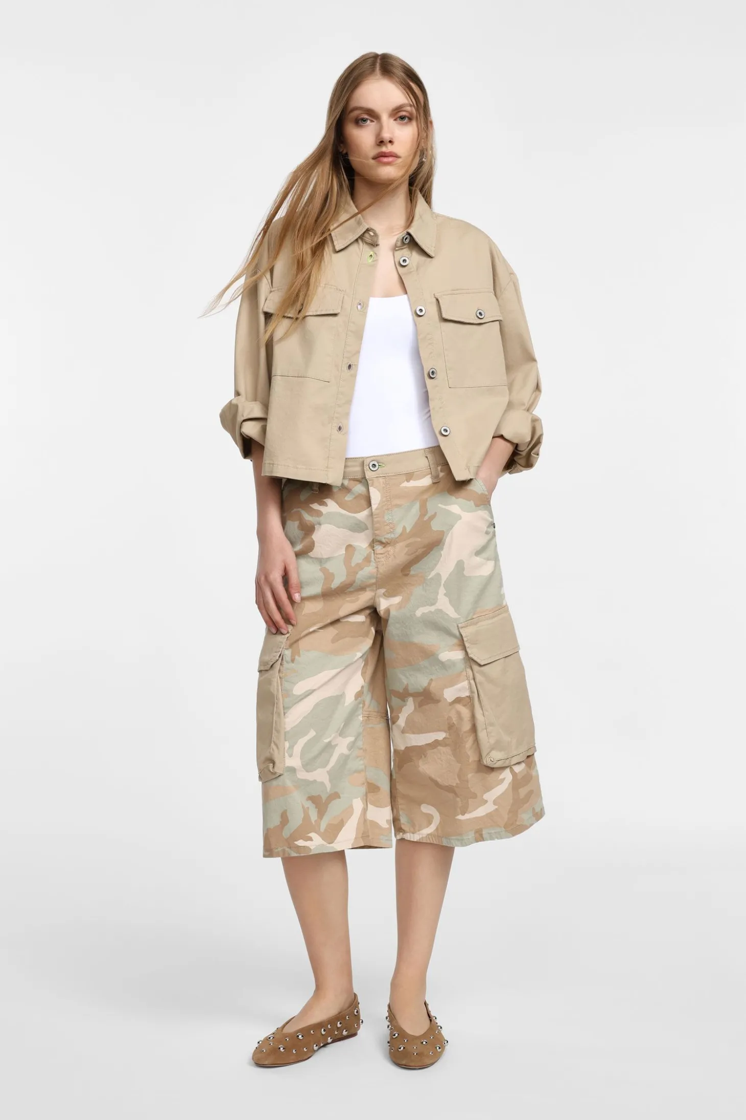 Bermudas estampados con bolsillos