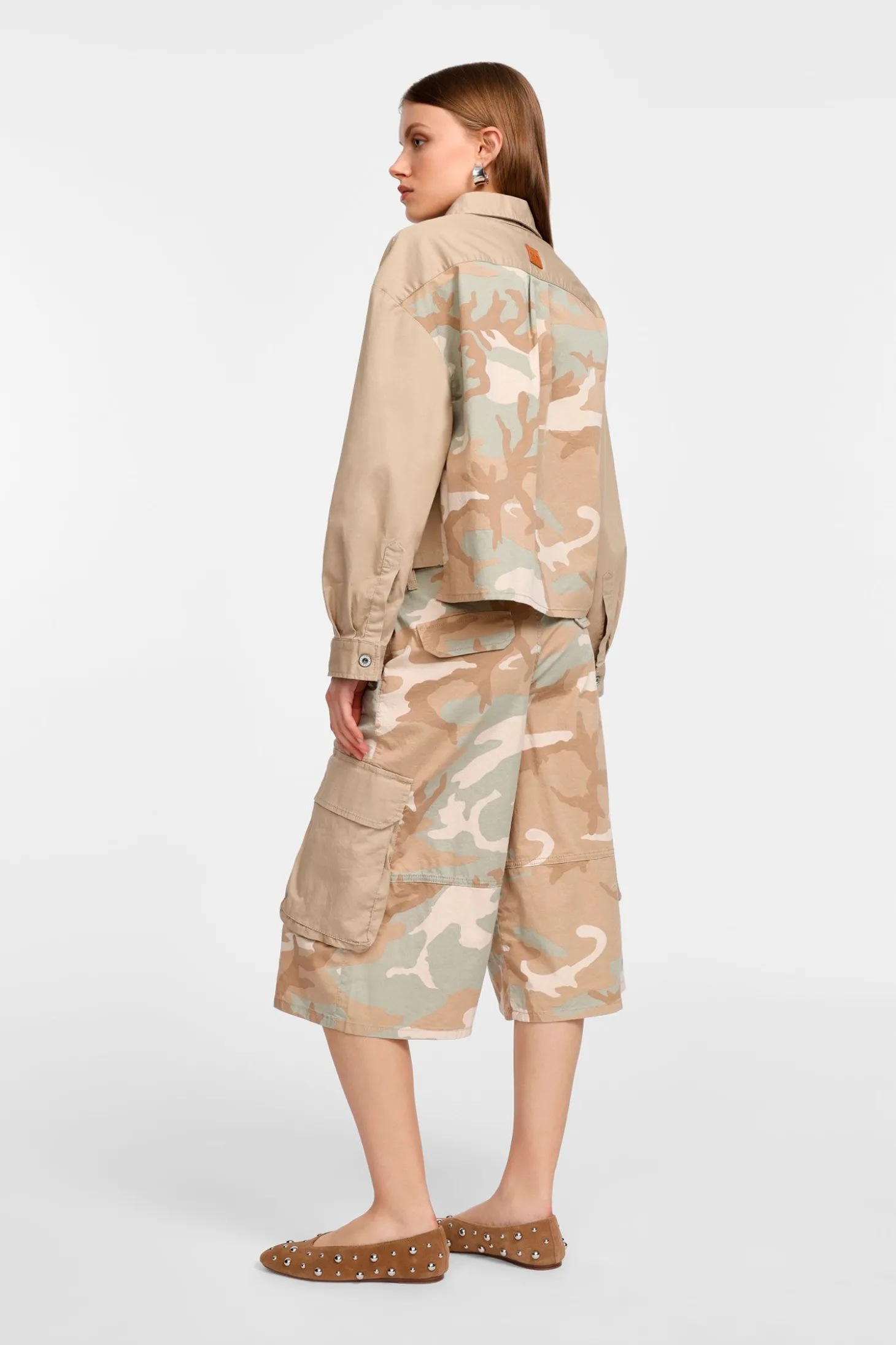 Bermudas estampados con bolsillos