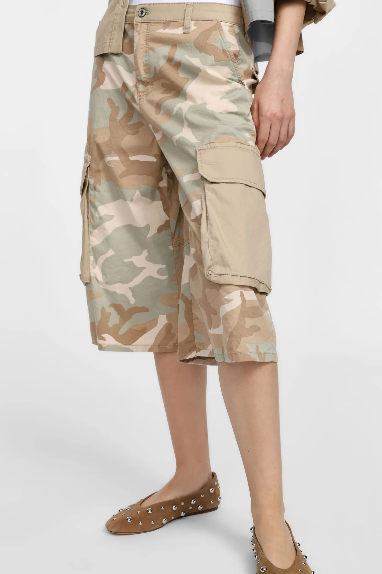 Bermudas estampados con bolsillos