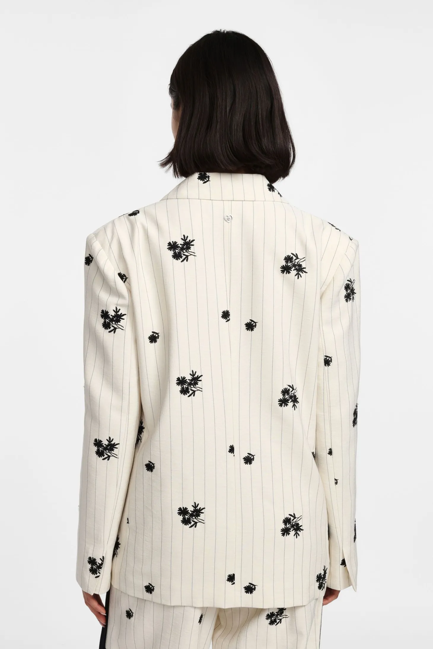 Blazer con botones y estampado floral