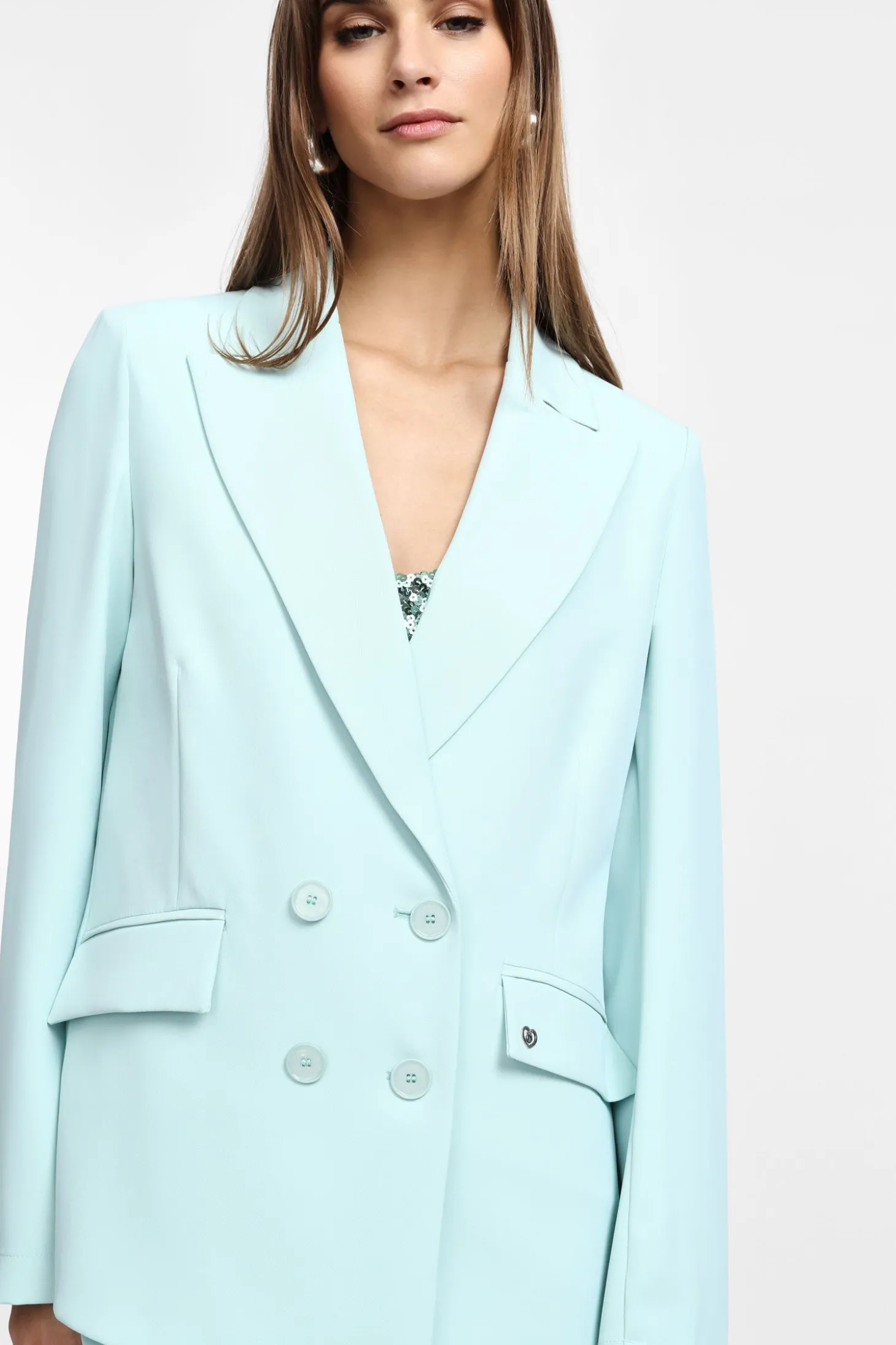 Blazer con cierre cruzado
