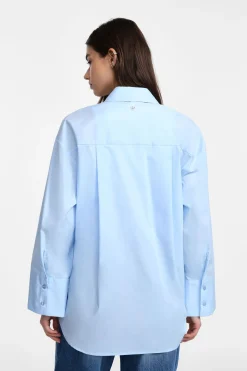 Camisa clásica con botones