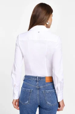 Camisa con cuello clásico