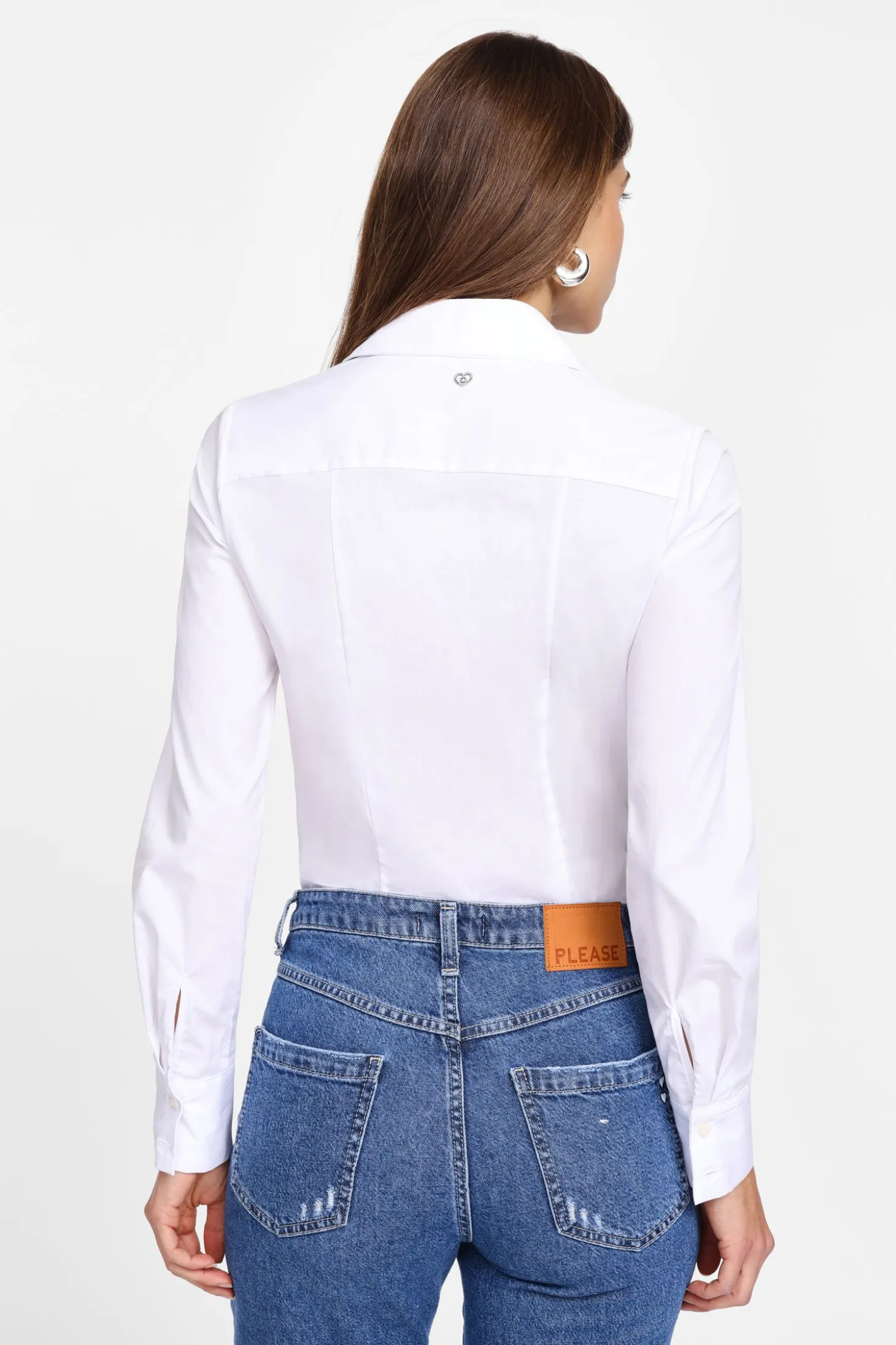 Camisa con cuello clásico