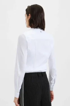 Camisa con cuello clásico