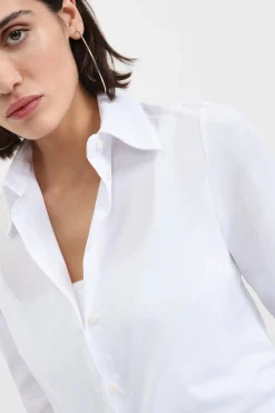 Camisa con cuello clásico