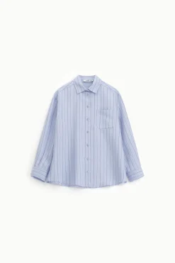 Camisa de rayas con botones