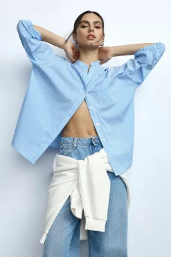 Camisa de rayas con cuello mao