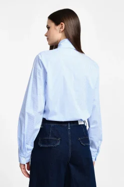 Camisa de rayas con mangas largas