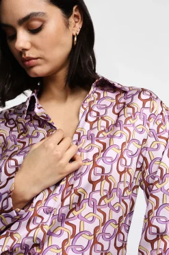 Camisa estampada cuello clásico
