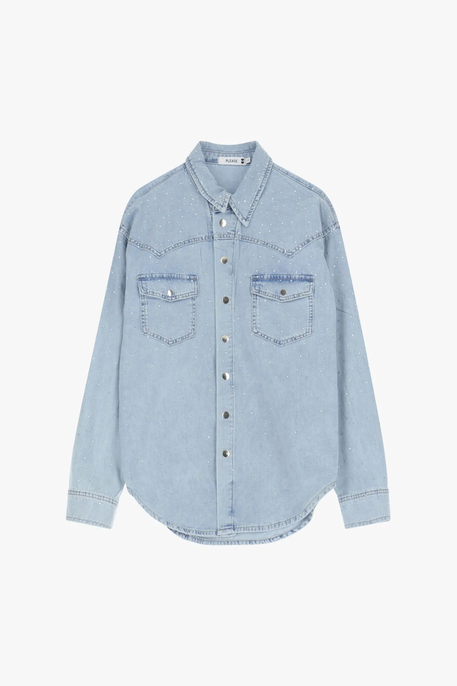 Camisa vaquera con pedrería y bolsillos