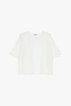 Camiseta con mangas cortas y cuello redondo