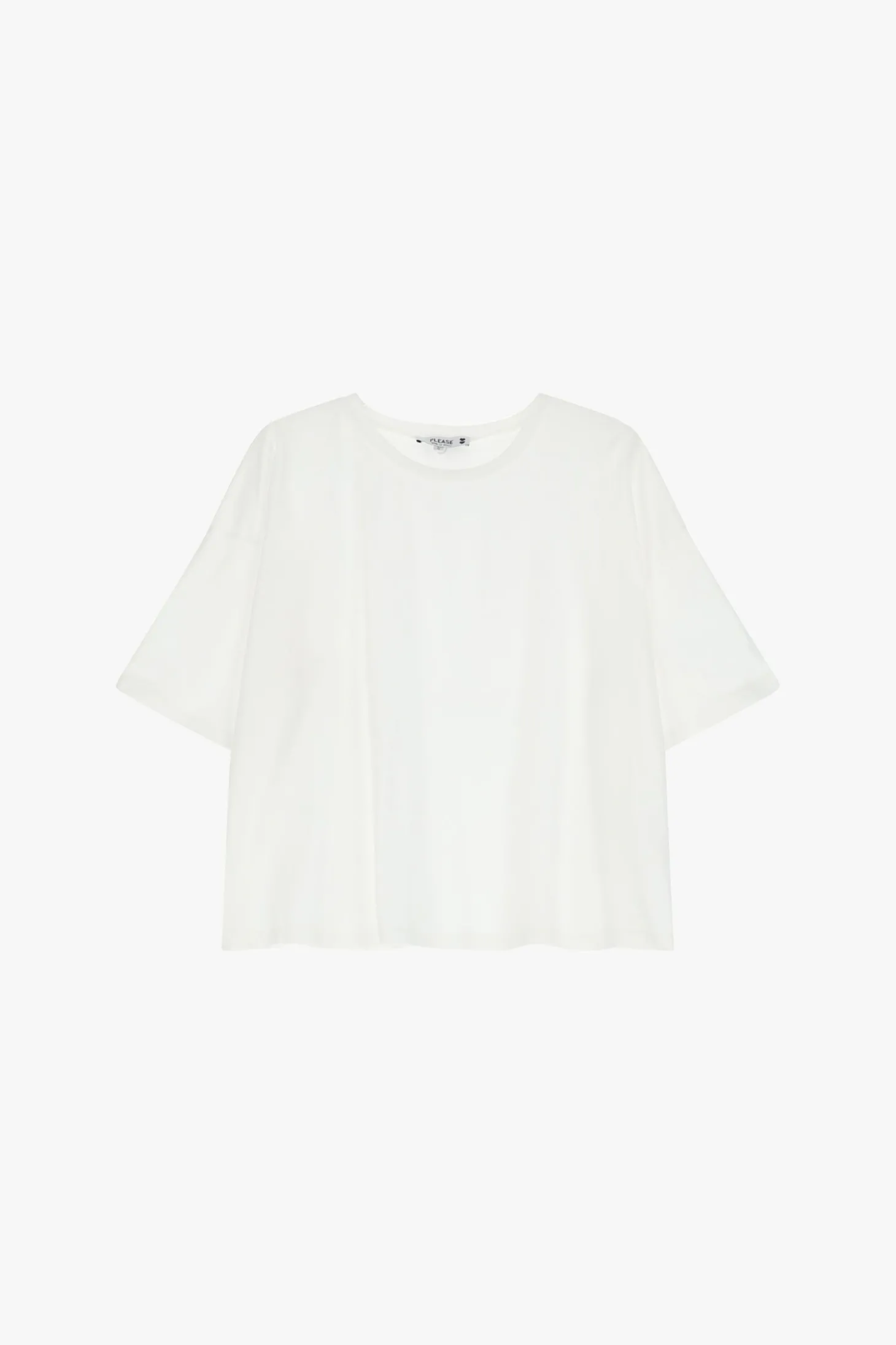 Camiseta con mangas cortas y cuello redondo