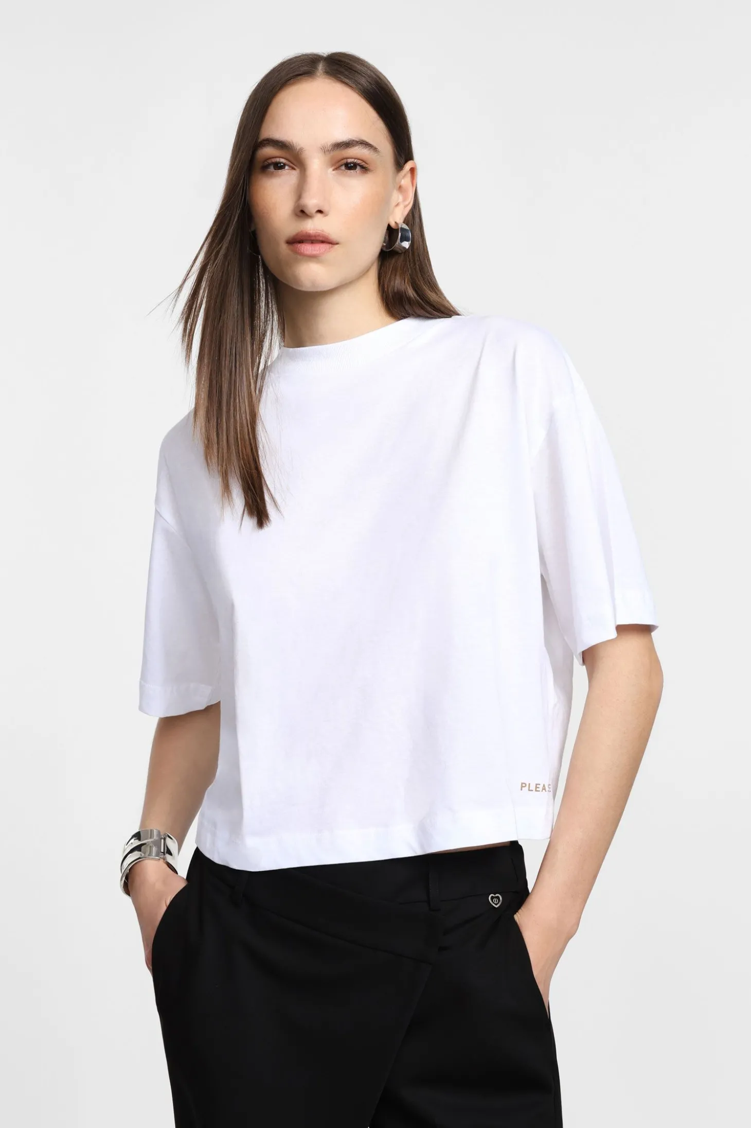 Camiseta corta con cordón ajustable