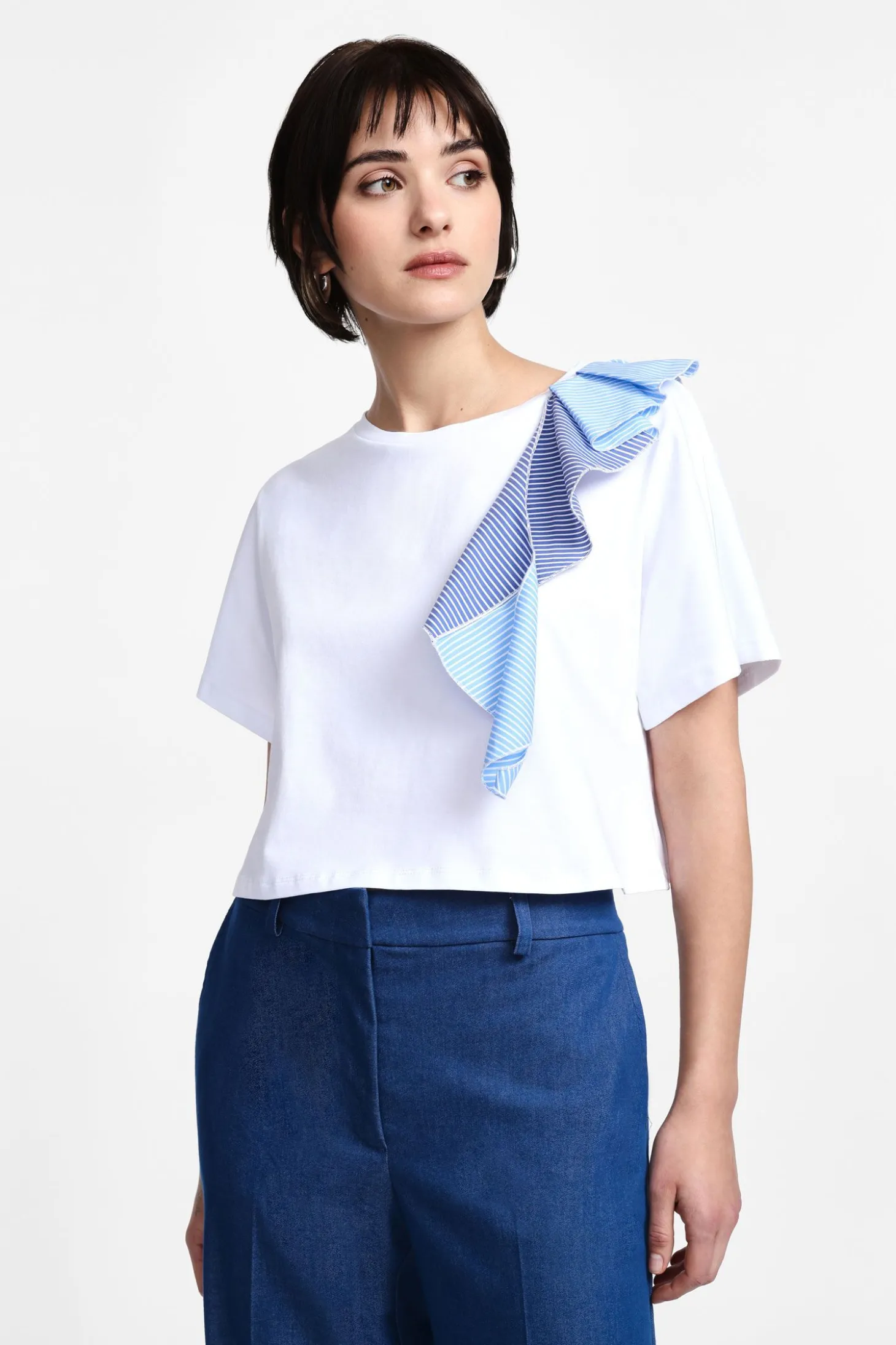 Camiseta manga corta con volante