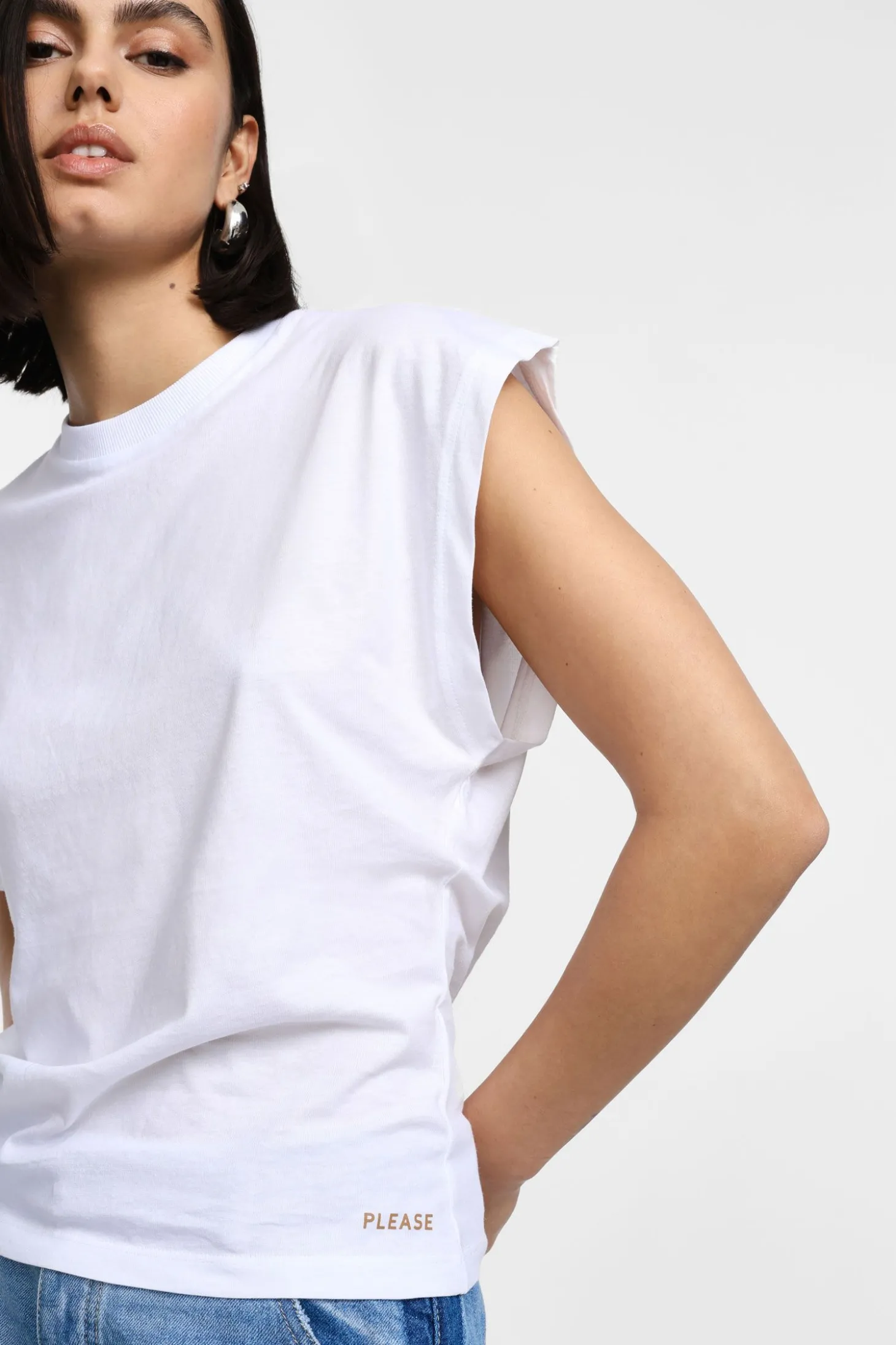 Camiseta sin mangas cuello redondo