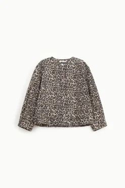 Chaqueta vaquera con cuello redondo y estampado animal