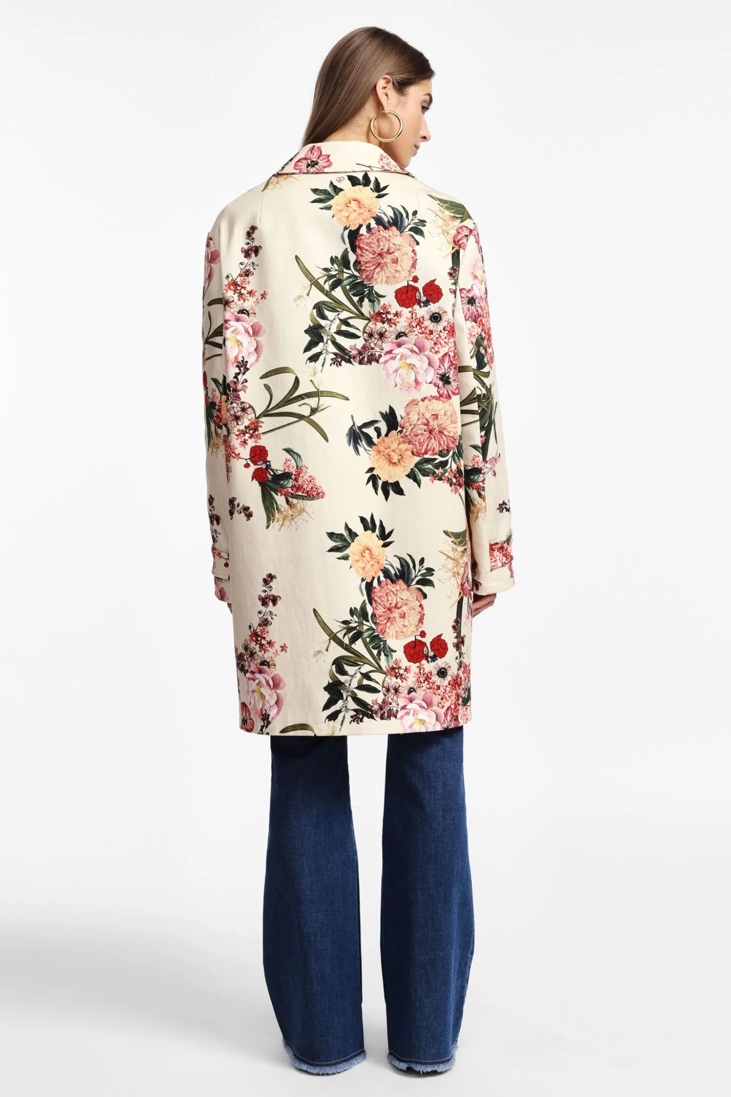 Gabardina estampada con botones simples