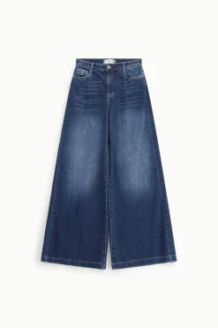 Jeans a gamba ampia e svasata