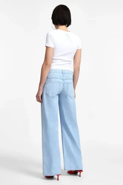 Jeans a gamba larga con vita alta