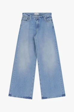 Jeans a gamba larga e vita media