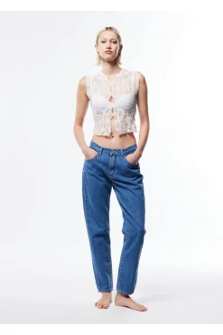 Jeans a sigaretta con microrotture