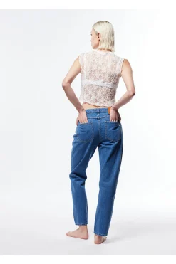 Jeans a sigaretta con microrotture