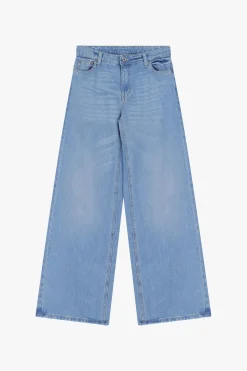 Jeans a zampa con vita bassa