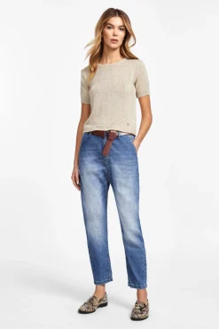 Jeans baggy a gamba affusolata con cintura