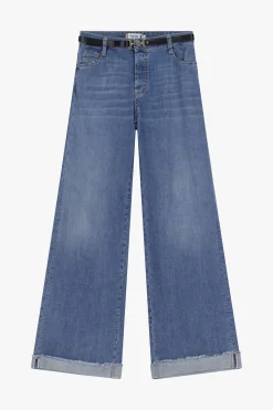 Jeans baggy con risvolto e orlo sfrangiato
