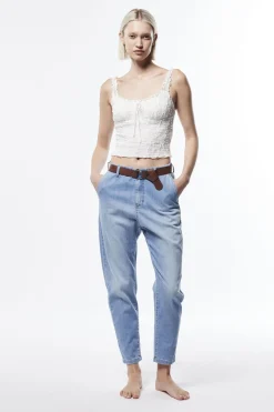 Jeans baggy con tasche laterali