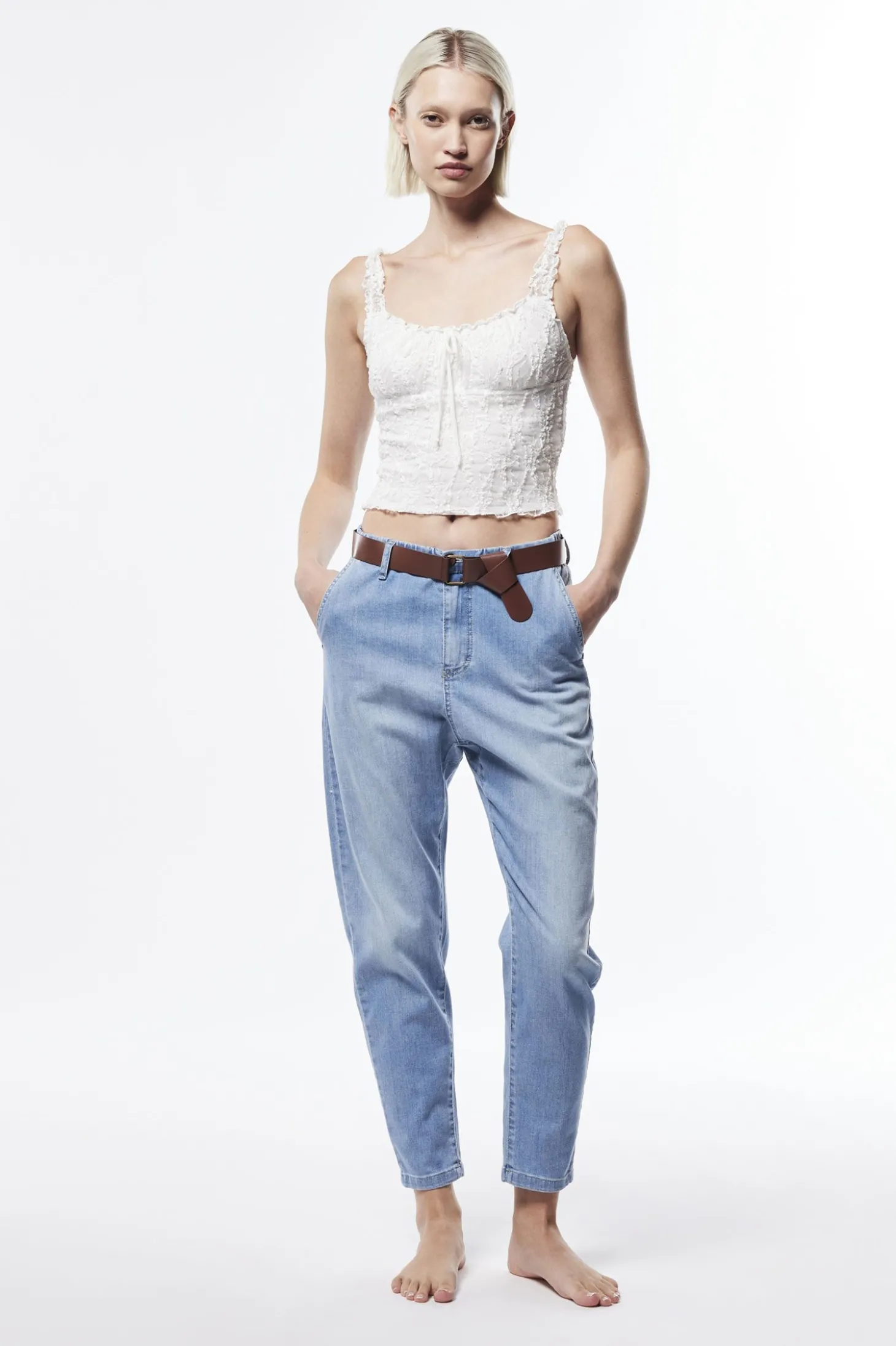 Jeans baggy con tasche laterali