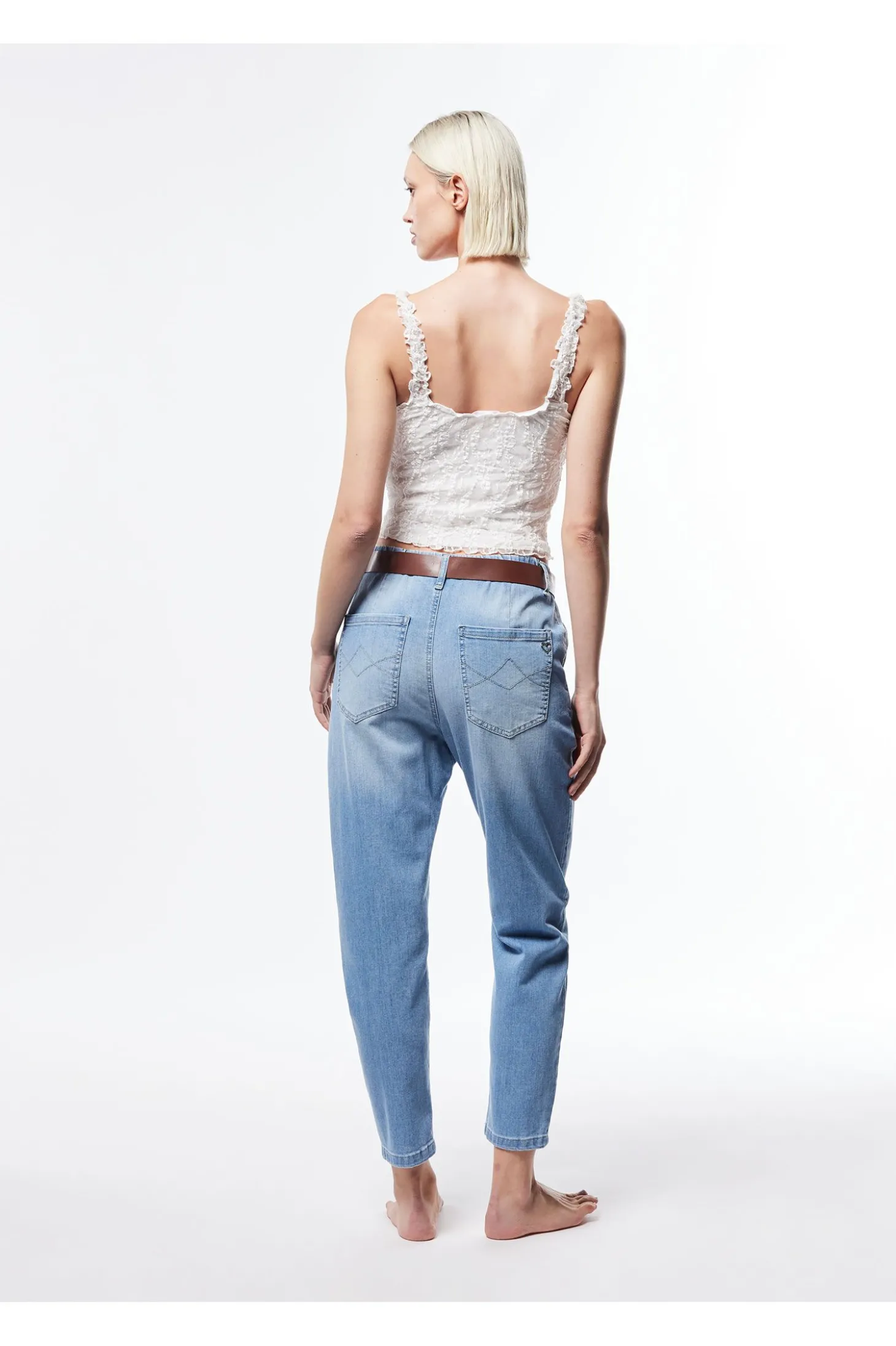 Jeans baggy con tasche laterali