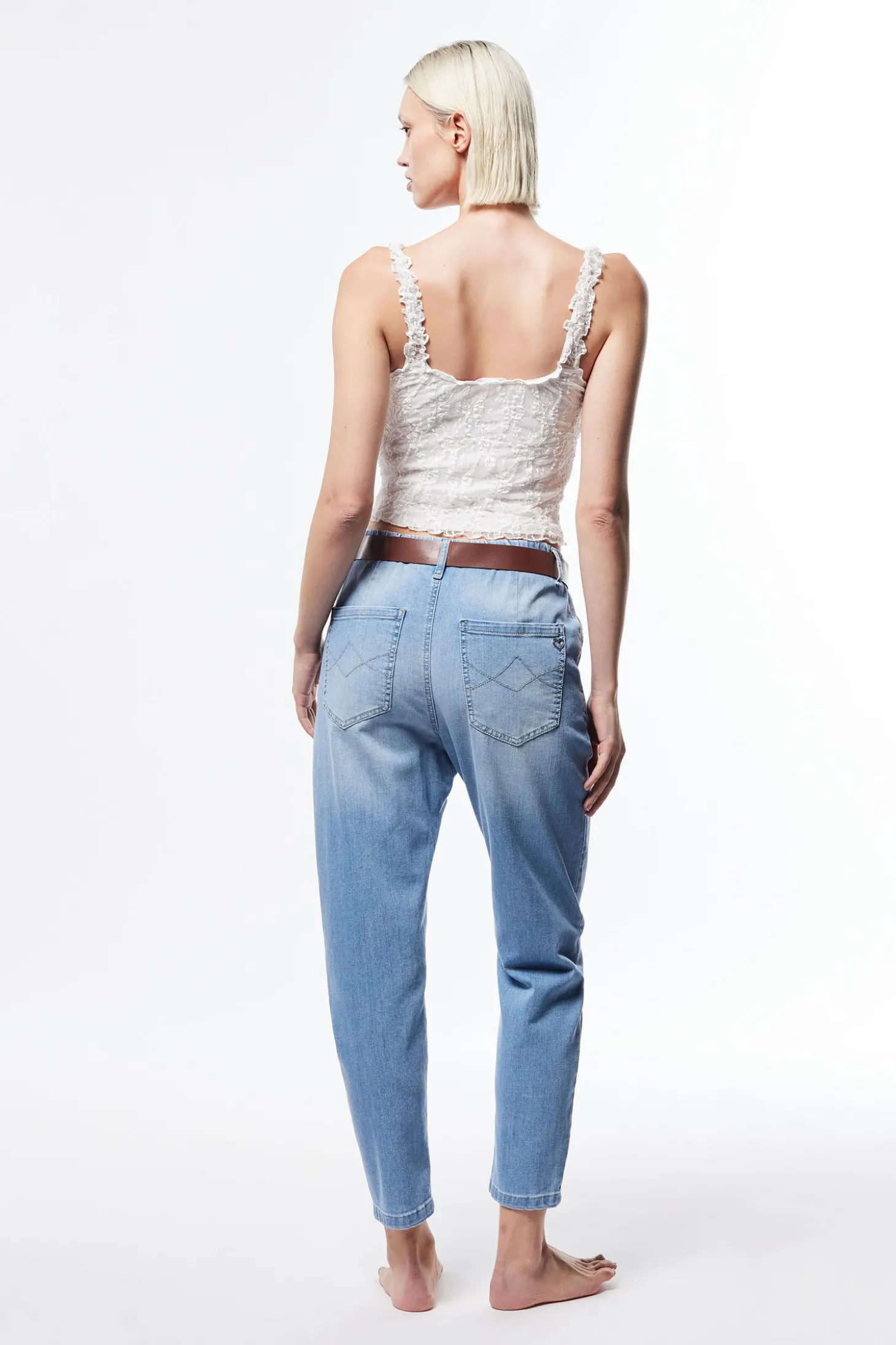 Jeans baggy con tasche laterali