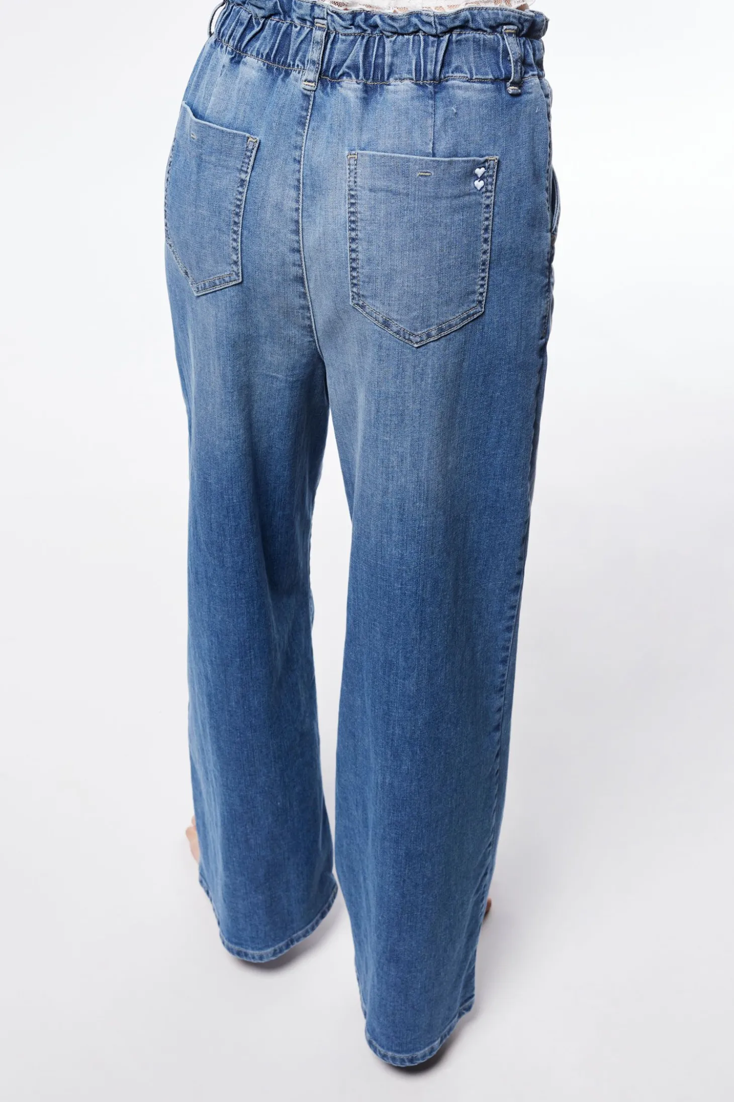 Jeans de pierna ancha con cintura alta
