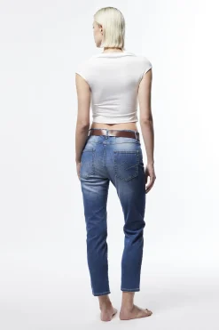Jeans girlfriend con vita bassa