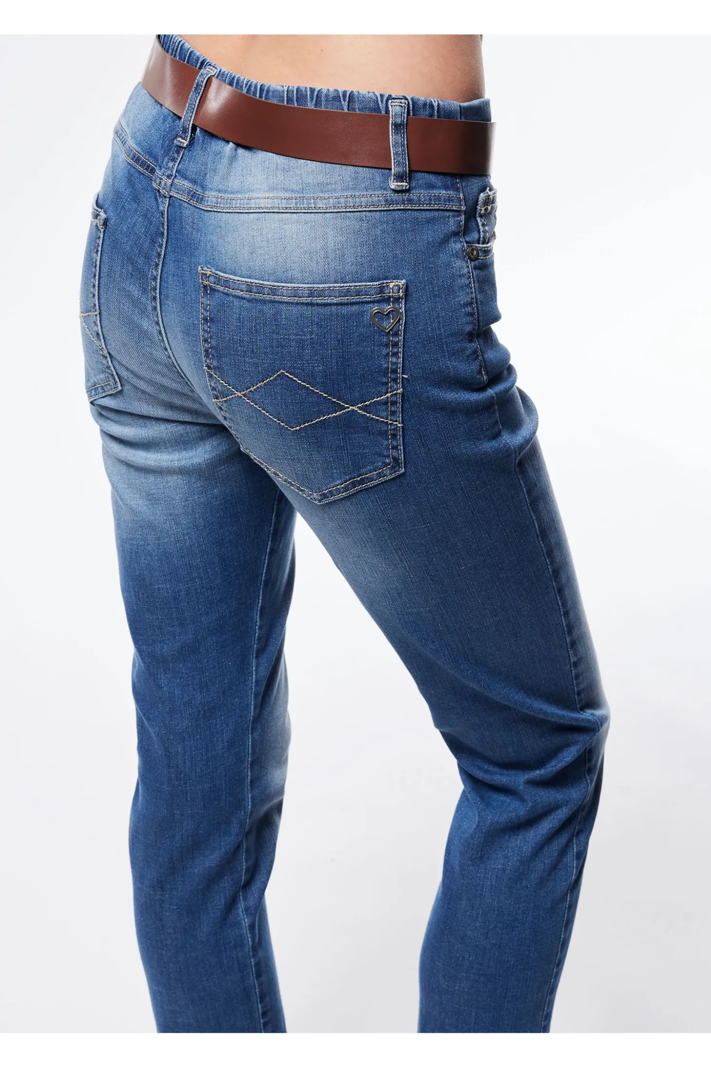 Jeans girlfriend con vita bassa
