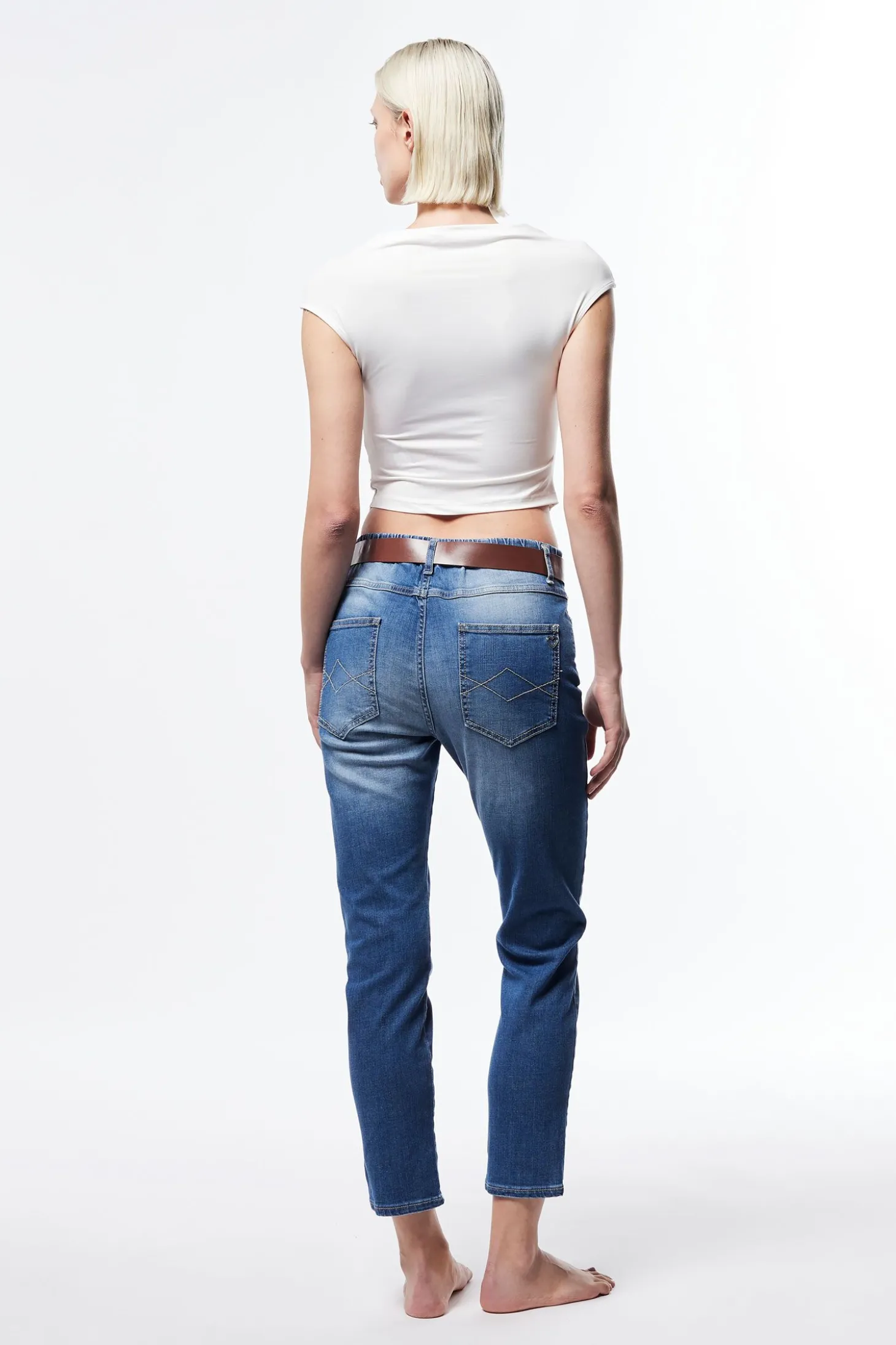 Jeans girlfriend con vita bassa