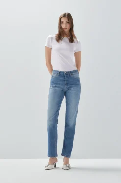 Jeans straight délavé con abrasioni