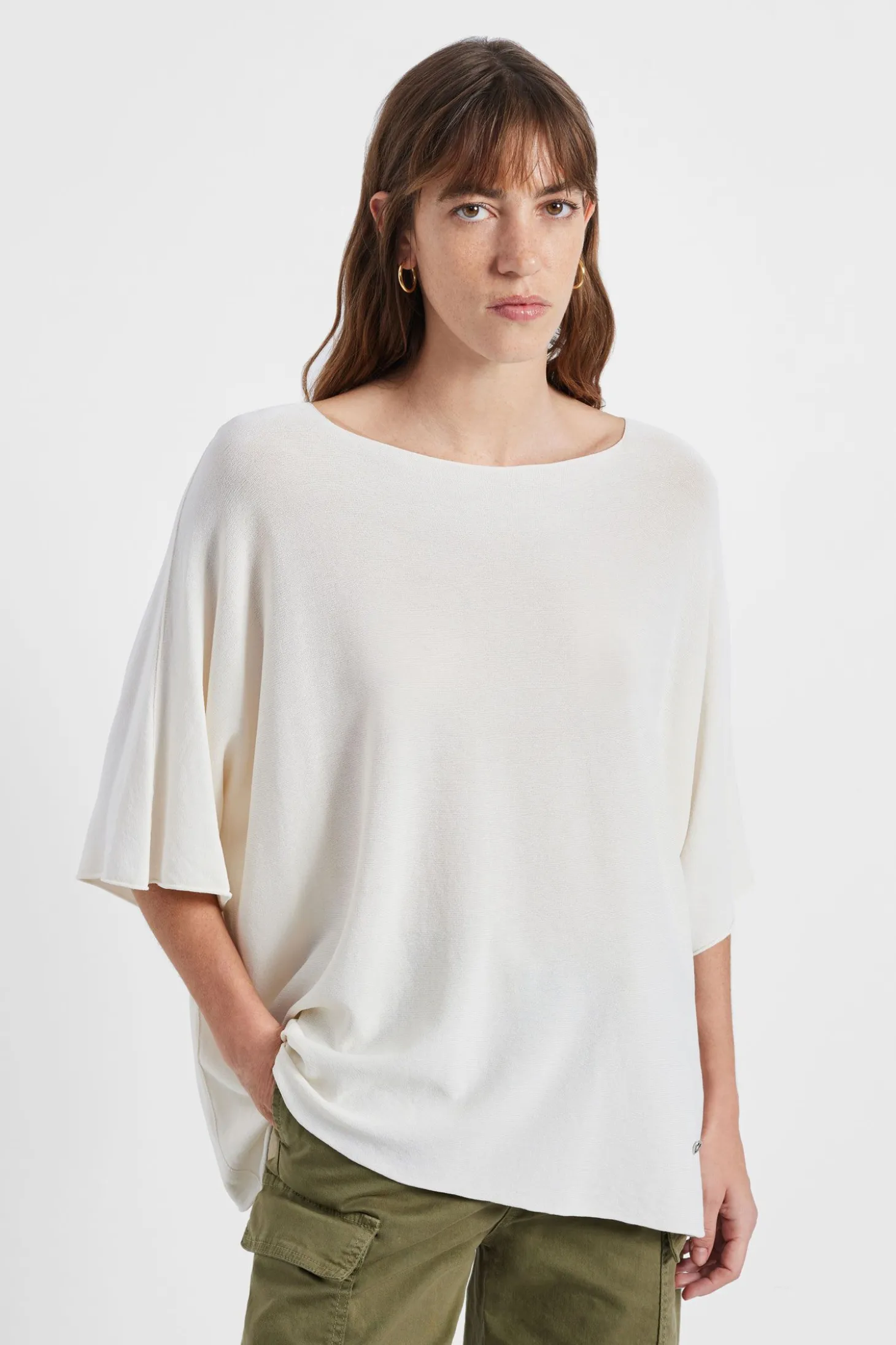 Jersey oversize liso con manga corta con vuelta