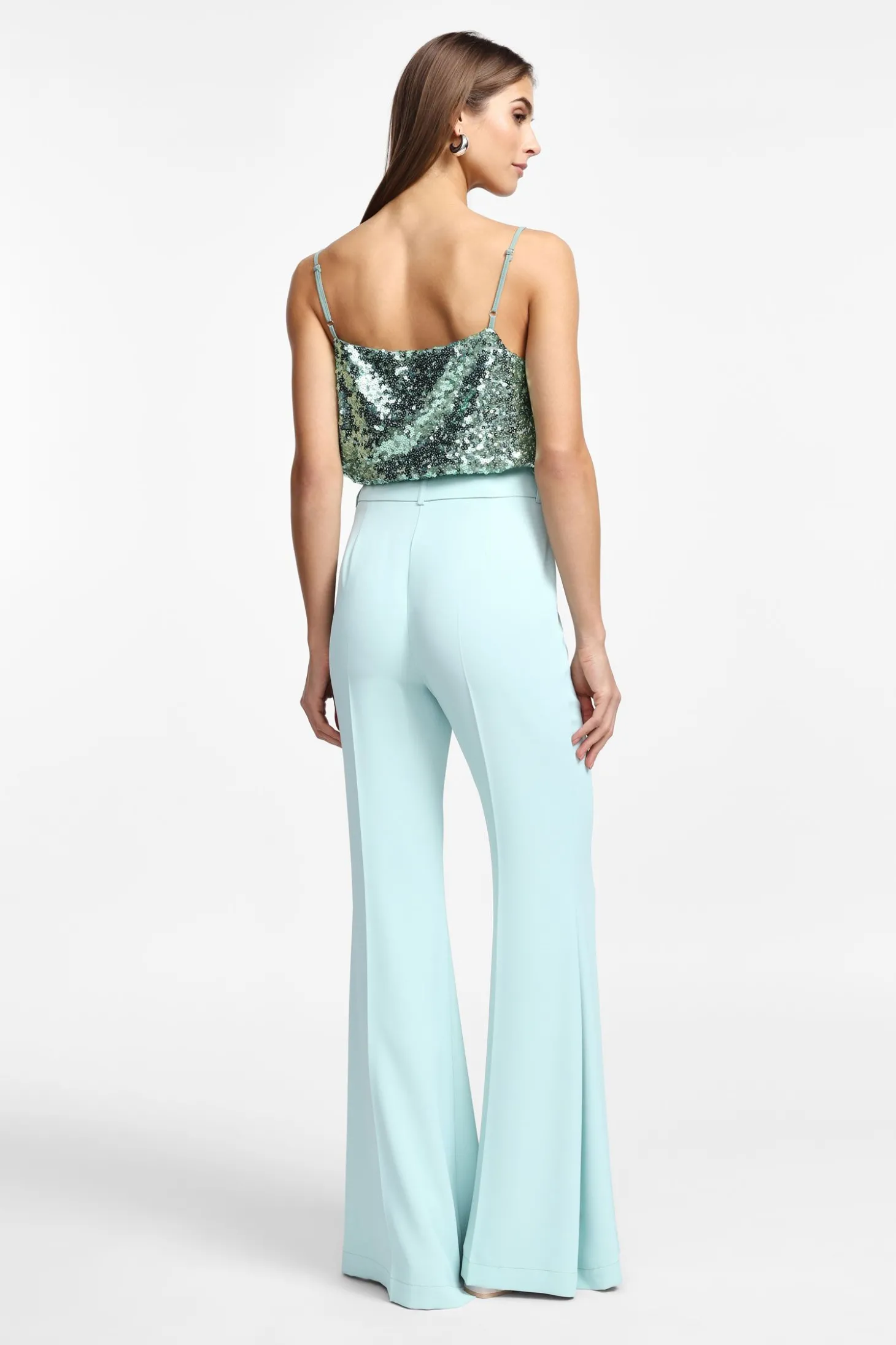 Pantalones acampanados tiro alto
