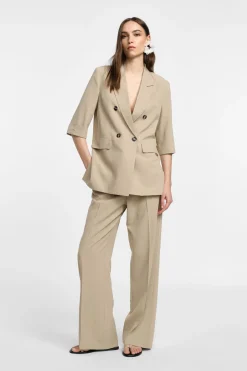Pantalones anchos
