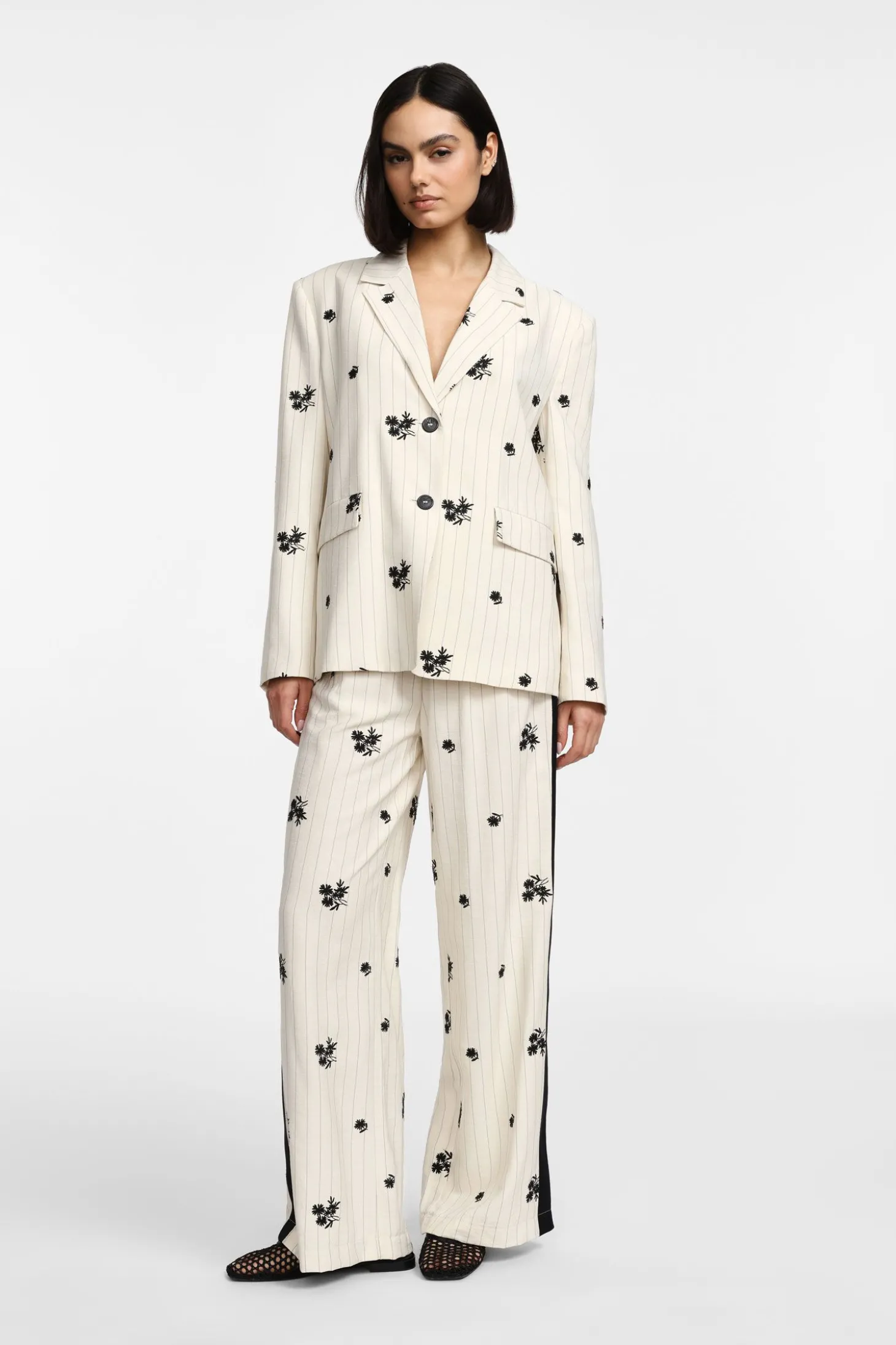 Pantalones anchos con estampado