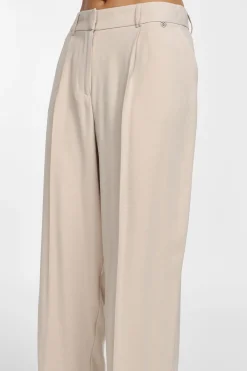 Pantalones anchos de tiro alto