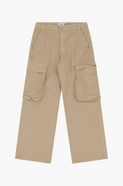 Pantalones chino con bolsillos laterales