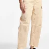 Pantalones chinos con bolsillos grandes
