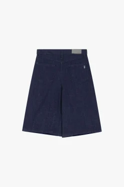 Pantalones cortos a la rodilla con cinco bolsillos
