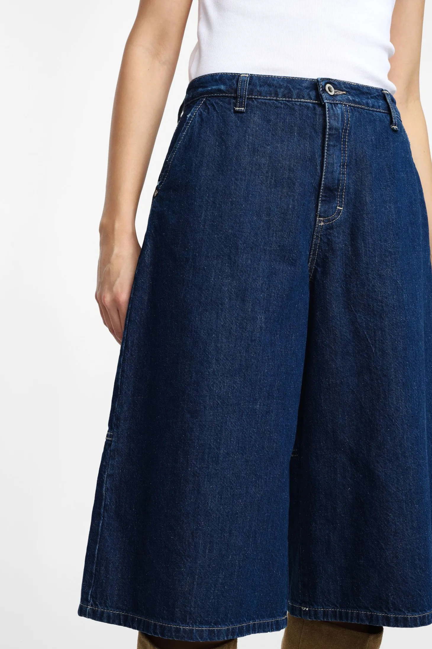 Pantalones cortos con bolsillos altos